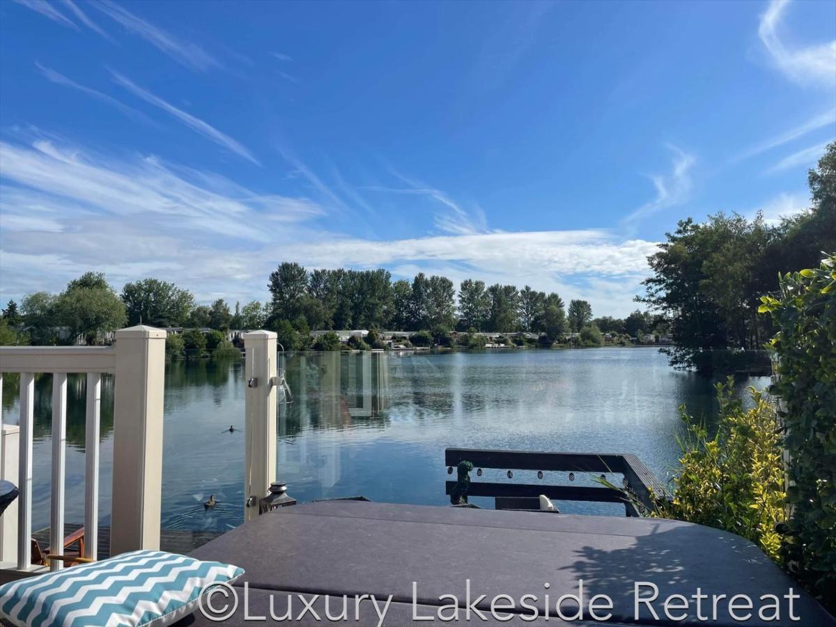 Hotel Lakeside Retreat With Hot Tub & Fishing Peg At Tattershall Lakes Country Park Zewnętrze zdjęcie